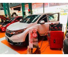 Cleaning car air conditioner without removing console @Autobacs