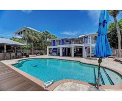 Unwind in Style with 5-Star Vacation Rentals Anna Maria Island