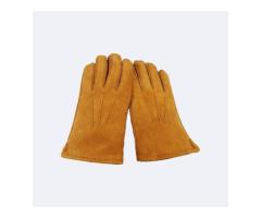 How Women's Sheepskin Gloves Provide Natural Warmth and Comfort in Winter