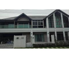 For sale or rent, a luxury home in the Bangkok Boulevard Signature