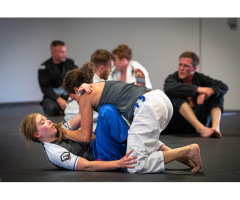 Improve Strength With Wrestling in Jiu Jitsu Training Classes