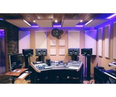 Professional Podcast Recording Services at AlphaCast Podcast Studio