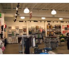 How commercial general contractors in Philadelphia help manage building projects?
